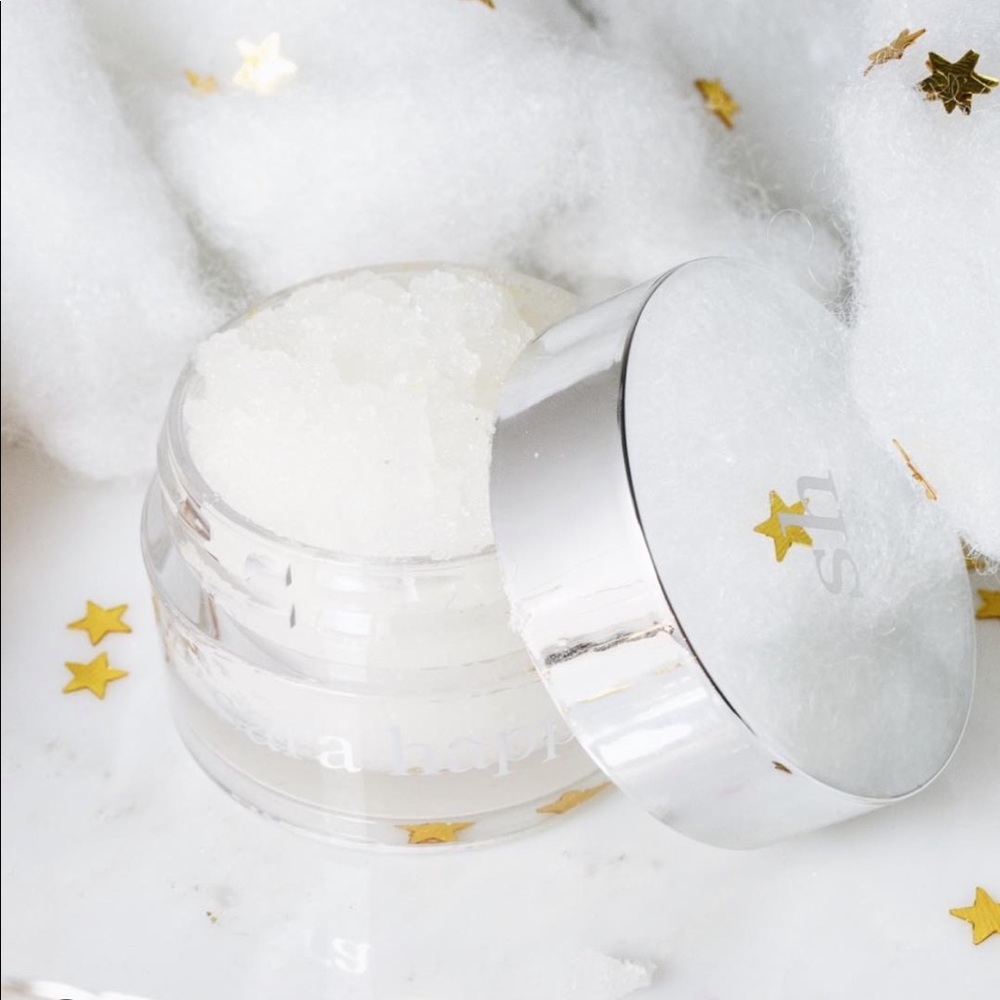 ONLY 2 LEFT!! Sara Happ The Lip Scrub 💋 - Picture 10 of 16